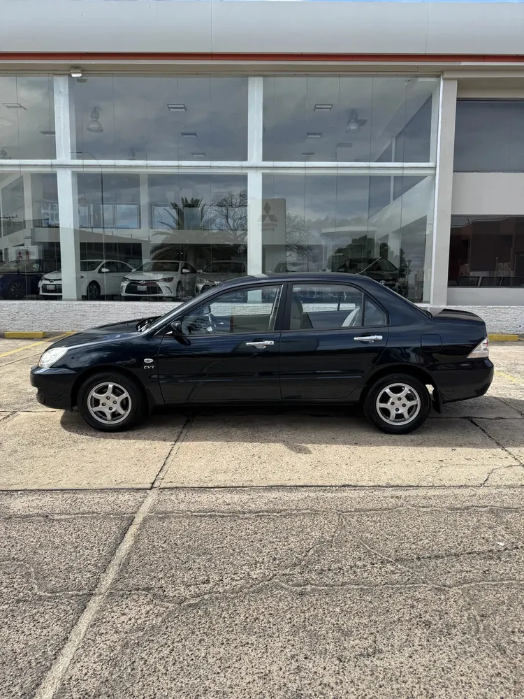 Vista 3 del vehículo: Mitsubishi Lancer