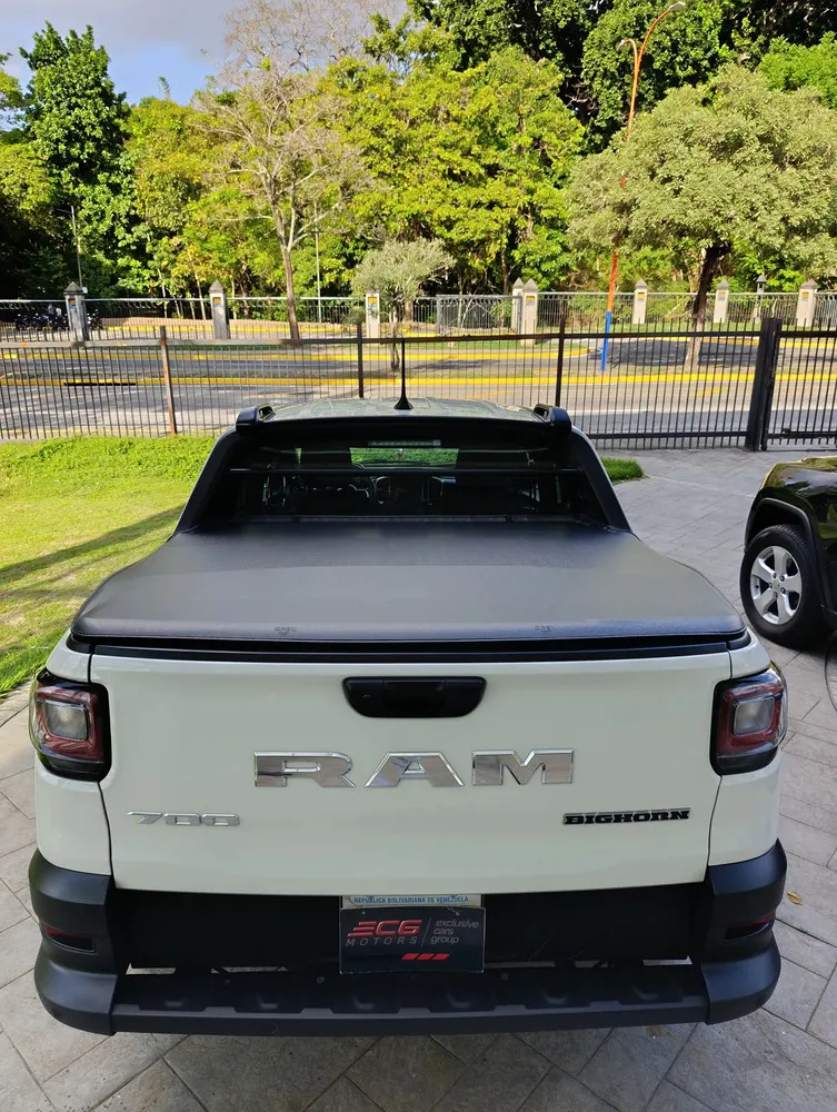 Vista 7 del vehículo: Ram Bighorn