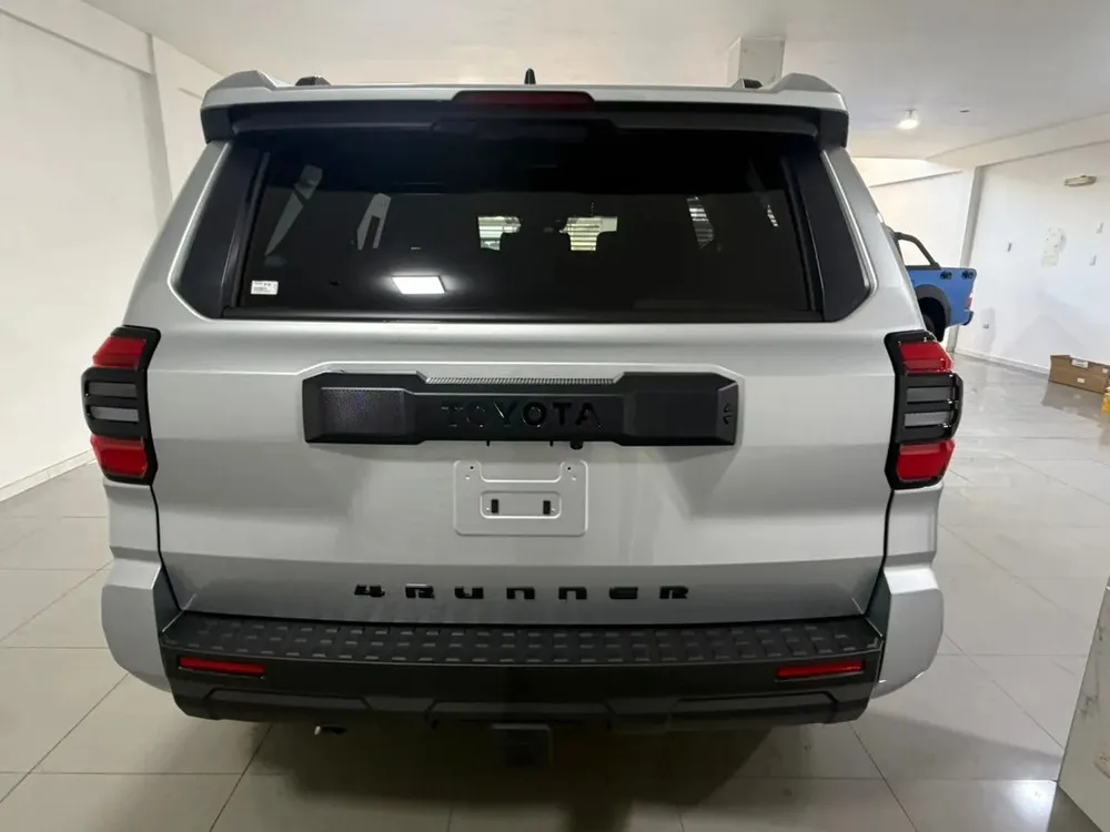 Vista 4 del vehículo: Toyota 4runner