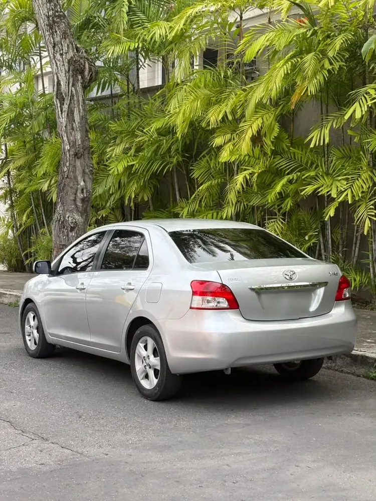 Vista 7 del vehículo: Toyota Yaris