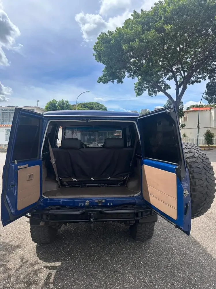 Vista 7 del vehículo: Toyota Hilux