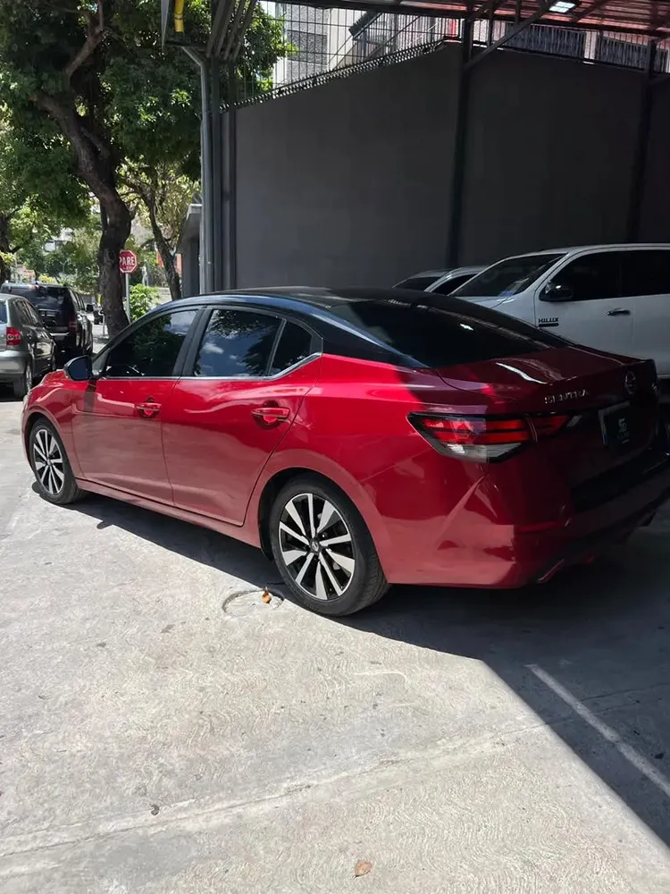 Vista 6 del vehículo: Nissan Sentra