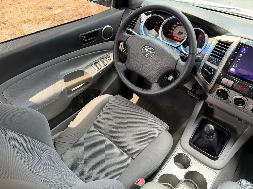 Vista 9 del vehículo: Toyota Tacoma