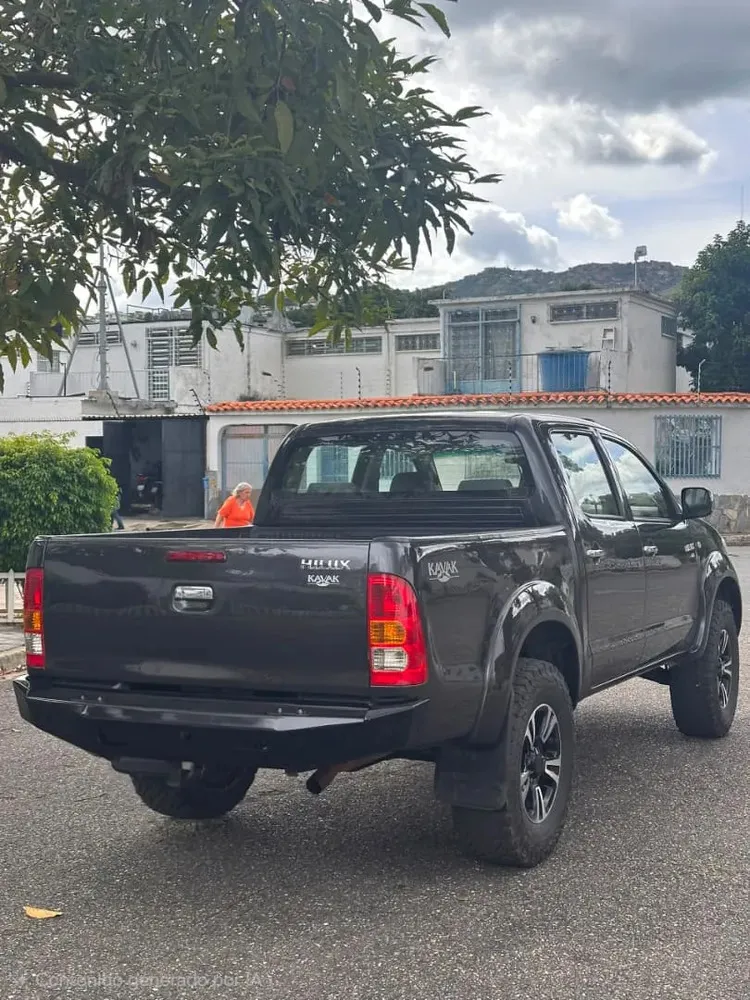 Vista 5 del vehículo: Toyota Hilux