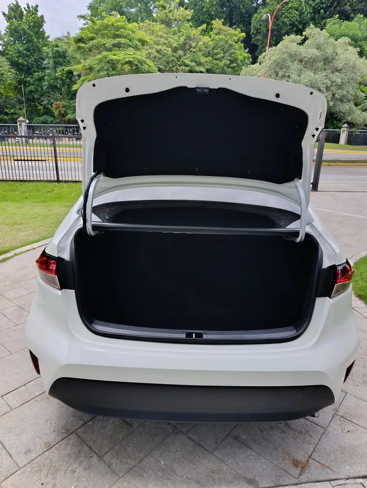Vista 12 del vehículo: Toyota Corolla