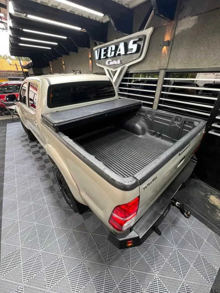 Vista 8 del vehículo: Toyota Hilux
