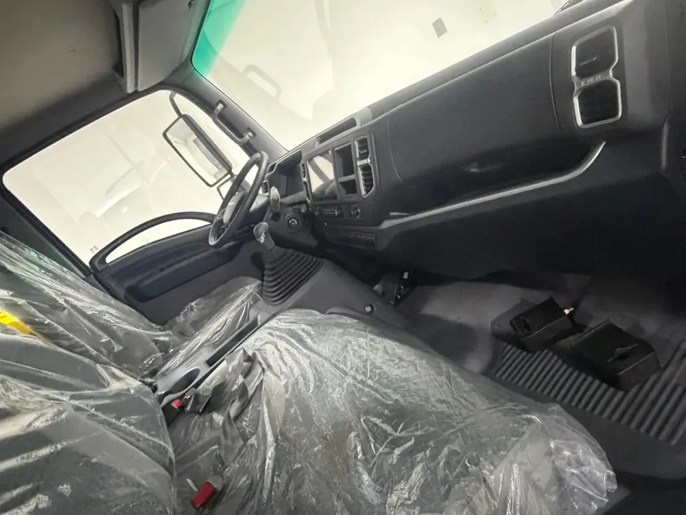 Vista 3 del vehículo: Isuzu NPR