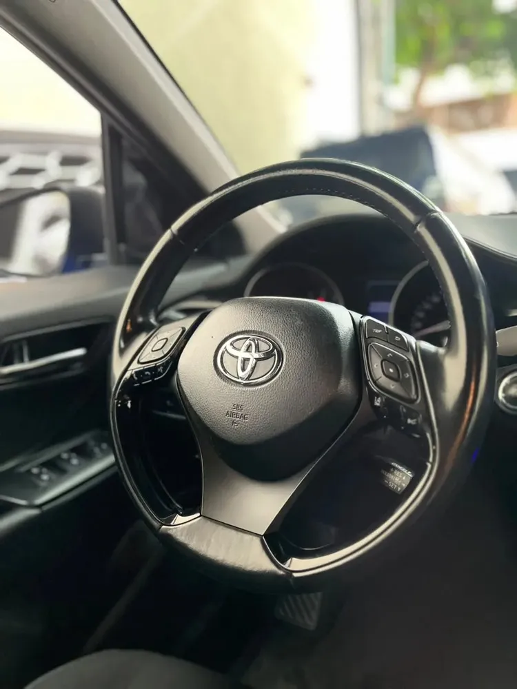 Vista 10 del vehículo: Toyota C-hr