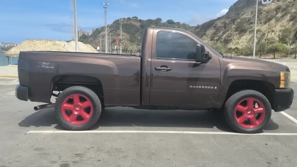 Vista 8 del vehículo: Chevrolet Silverado Lt
