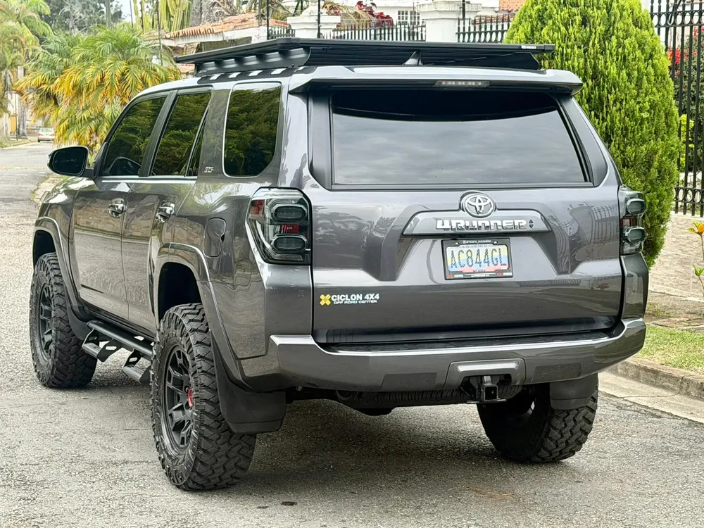 Vista 6 del vehículo: Toyota 4runner