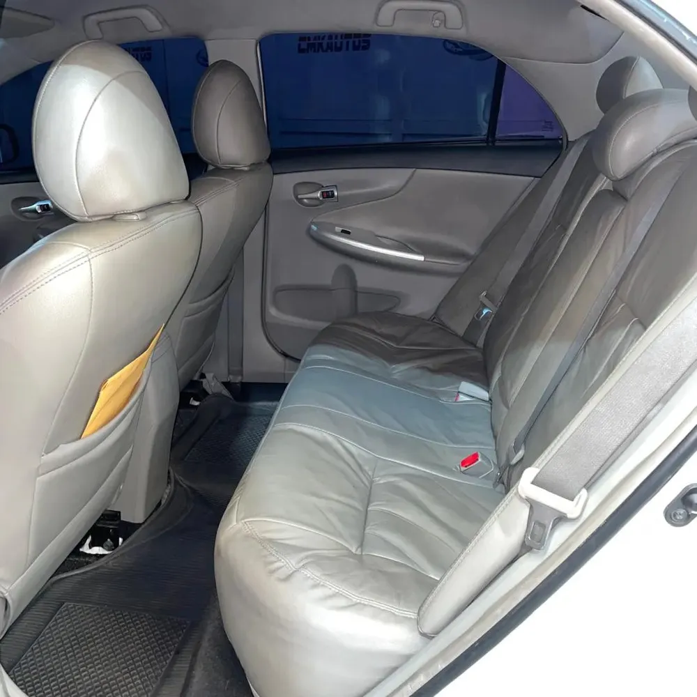 Vista 7 del vehículo: Toyota Corolla