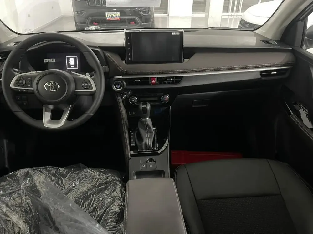 Vista 6 del vehículo: Toyota Yaris
