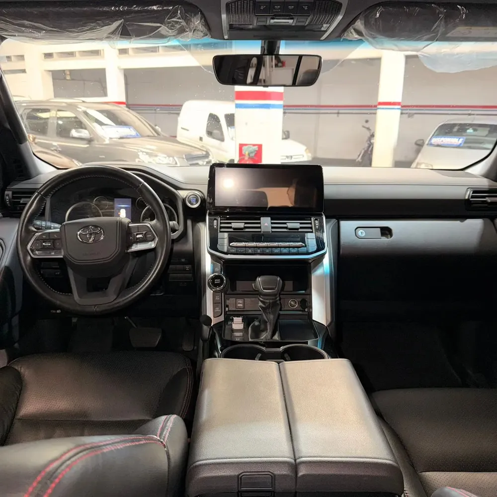 Vista 10 del vehículo: Toyota LC300