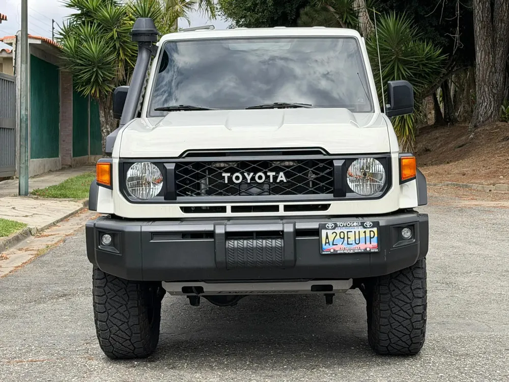 Vista 5 del vehículo: Toyota Serie