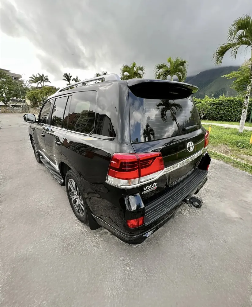 Vista 7 del vehículo: Toyota Land Cruiser