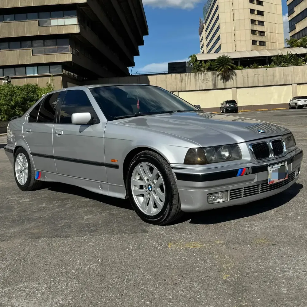 Vista 14 del vehículo: Bmw 328i