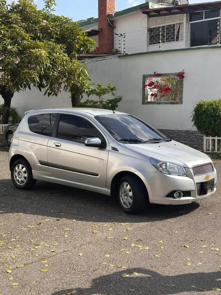 Vista 2 del vehículo: Chevrolet Aveo