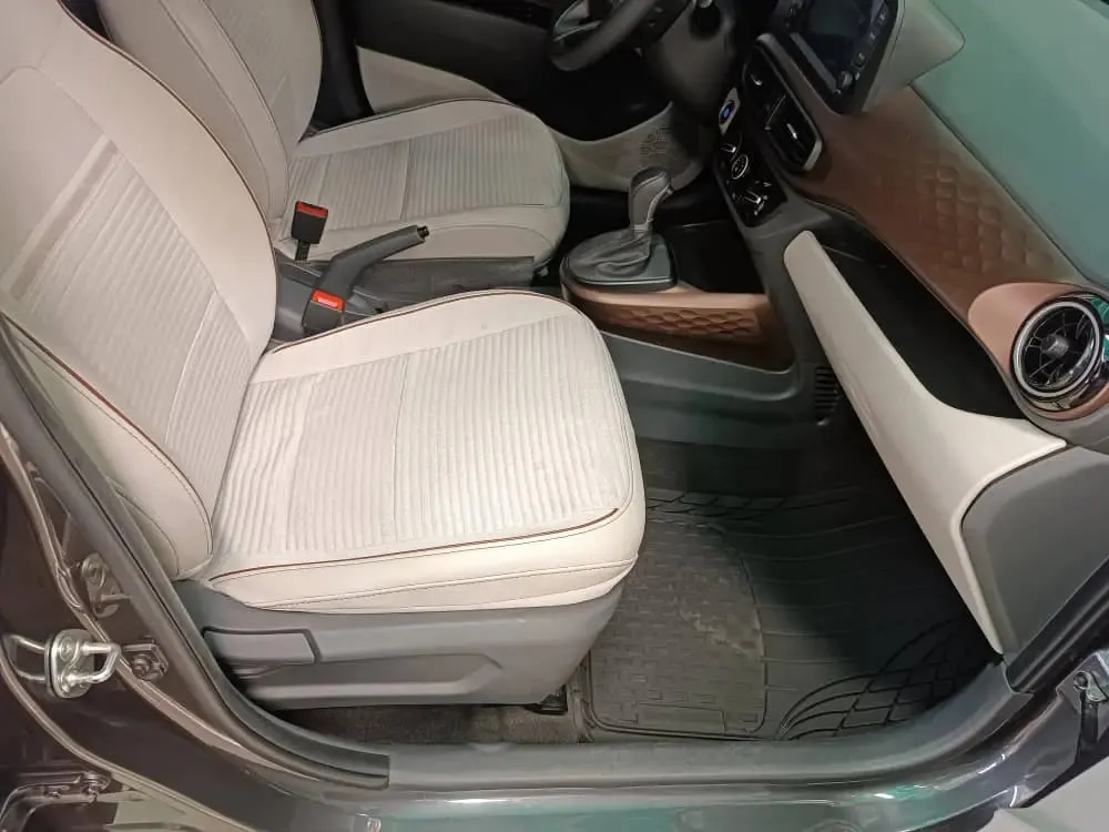 Vista 6 del vehículo: Hyundai Grand I10