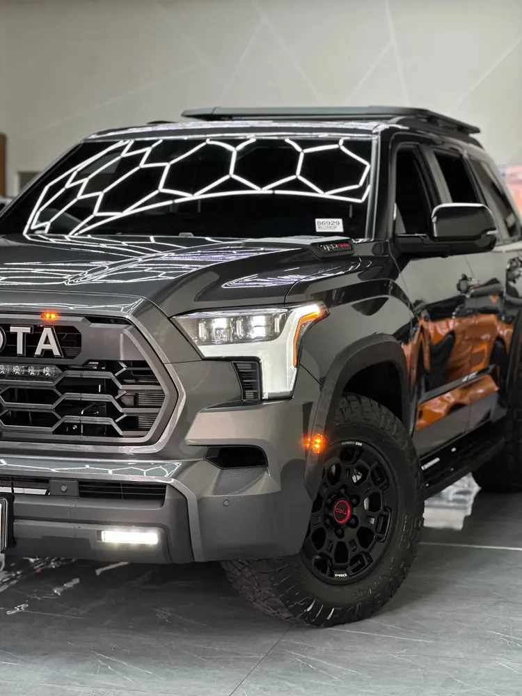 Vista 2 del vehículo: Toyota Sequoia